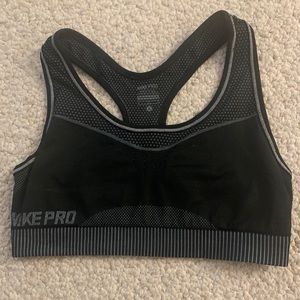 Nike Pro Sports Bra